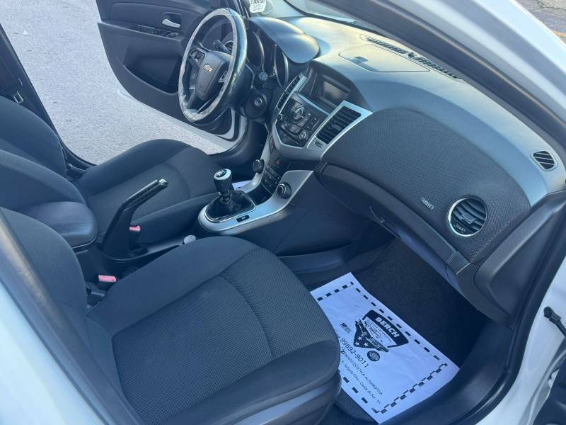 CHEVROLET - CRUZE - 2012/2013 - Branca - R$ 68.900,00