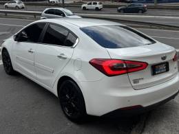 KIA MOTORS - CERATO - 2014/2014 - Branca - R$ 67.800,00