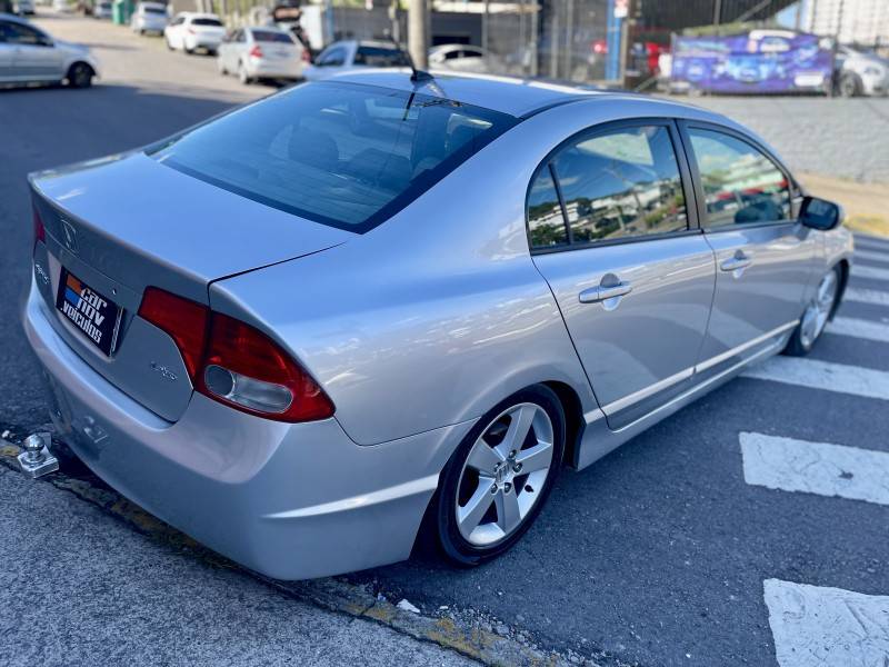 HONDA - CIVIC - 2008/2008 - Prata - R$ 47.900,00