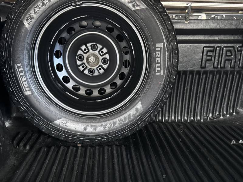 FIAT - STRADA - 2010/2010 - Prata - R$ 51.900,00