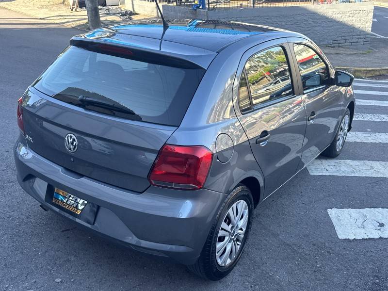 VOLKSWAGEN - GOL - 2021/2021 - Cinza - R$ 51.800,00