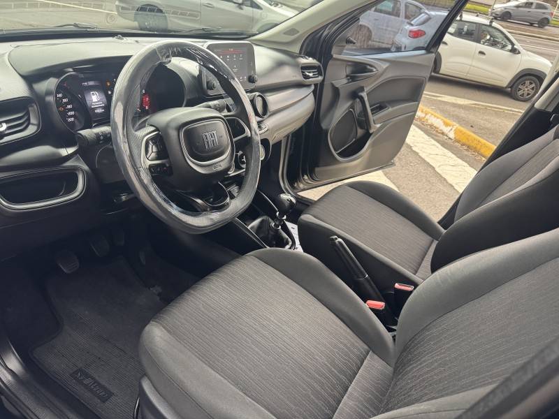 FIAT - ARGO - 2023/2023 - Preta - R$ 65.900,00