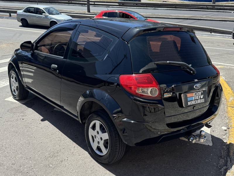 FORD - KA - 2010/2010 - Preta - R$ 18.900,00