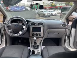 FORD - FOCUS - 2012/2012 - Branca - R$ 42.900,00