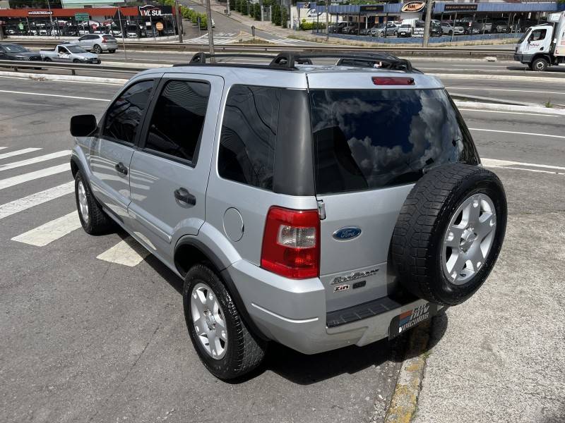 FORD - ECOSPORT - 2005/2006 - Prata - R$ 29.900,00