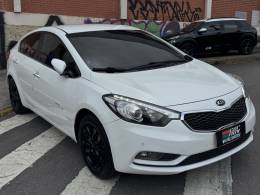 KIA MOTORS - CERATO - 2014/2014 - Branca - R$ 67.800,00