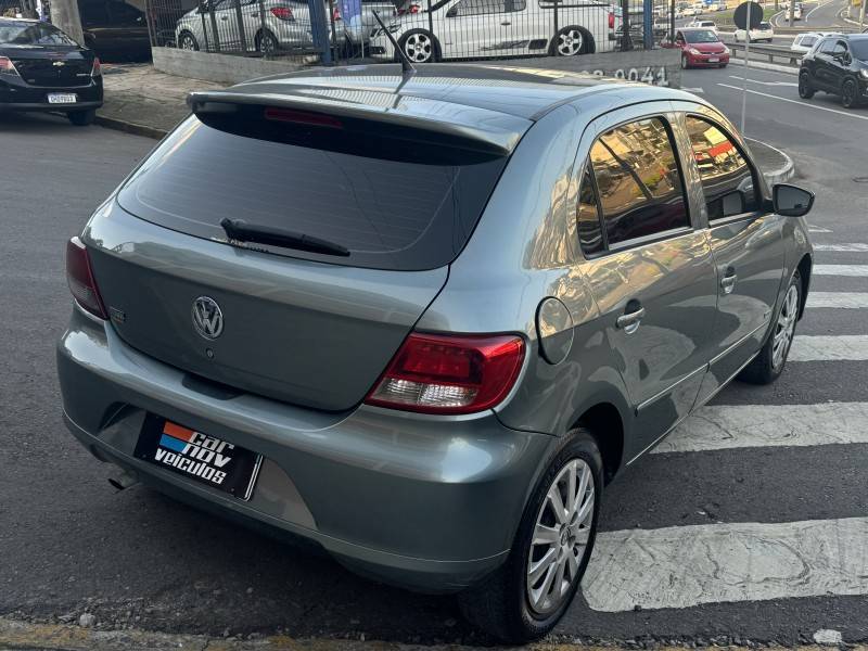 VOLKSWAGEN - GOL - 2010/2010 - Cinza - R$ 28.900,00