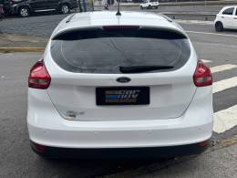 FORD - FOCUS - 2018/2018 - Branca - R$ 71.800,00