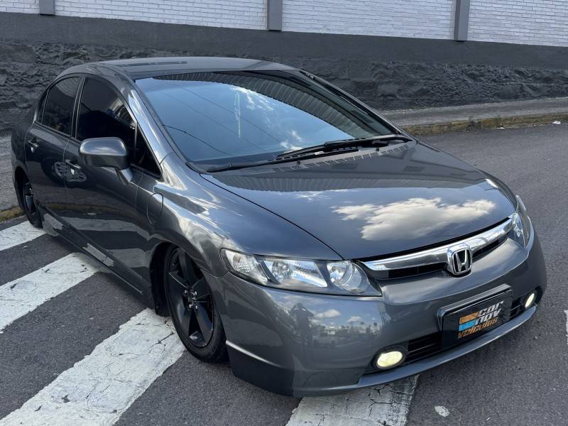 HONDA - CIVIC - 2008/2008 - Cinza - R$ 46.900,00