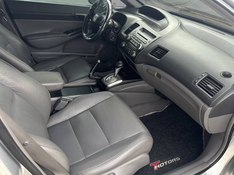 HONDA - CIVIC - 2009/2009 - Prata - R$ 53.900,00