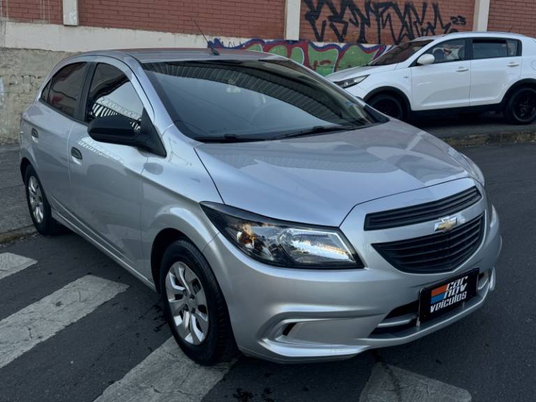 CHEVROLET - ONIX - 2019/2019 - Prata - R$ 54.900,00