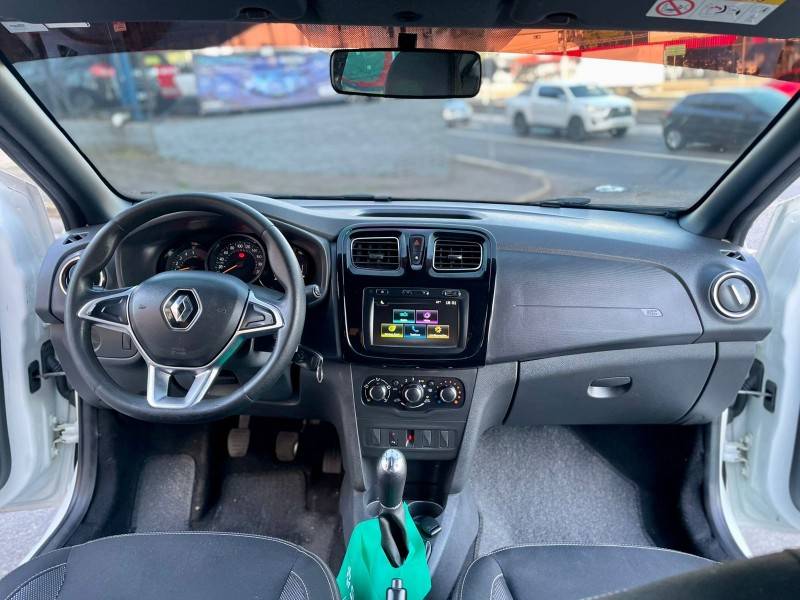 RENAULT - LOGAN - 2020/2020 - Branca - R$ 43.900,00