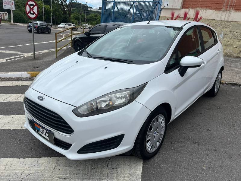 FORD - FIESTA - 2015/2015 - Branca - R$ 44.900,00