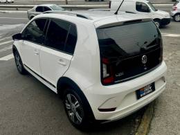 VOLKSWAGEN - UP - 2017/2018 - Branca - R$ 64.900,00