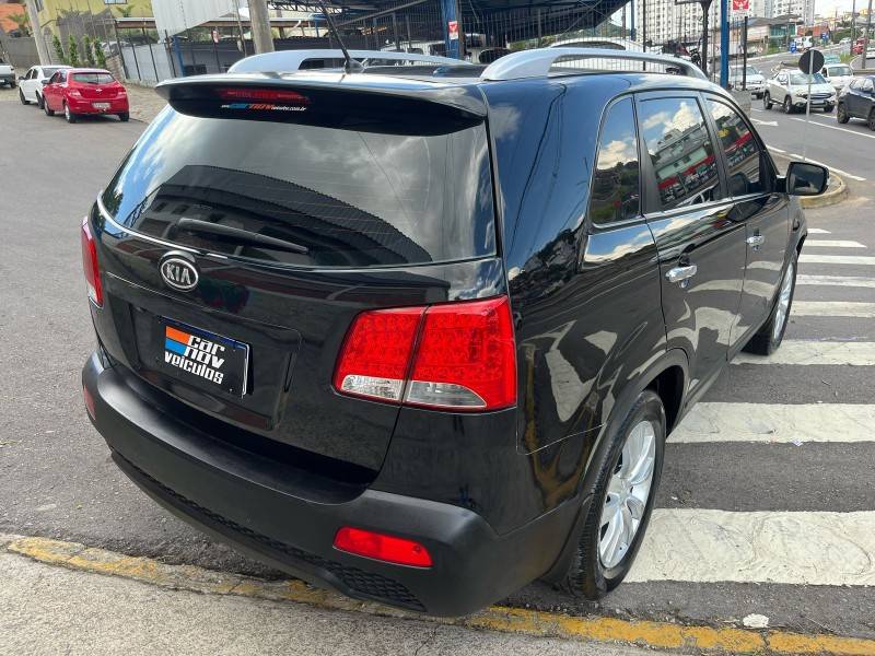 KIA MOTORS - SORENTO - 2011/2011 - Preta - R$ 52.900,00