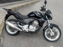 HONDA - CB 300R - 2014/2014 - Preta - R$ 16.500,00