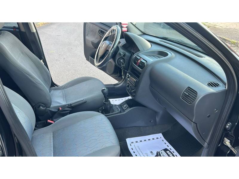 CHEVROLET - CORSA - 2007/2007 - Preta - R$ 26.900,00