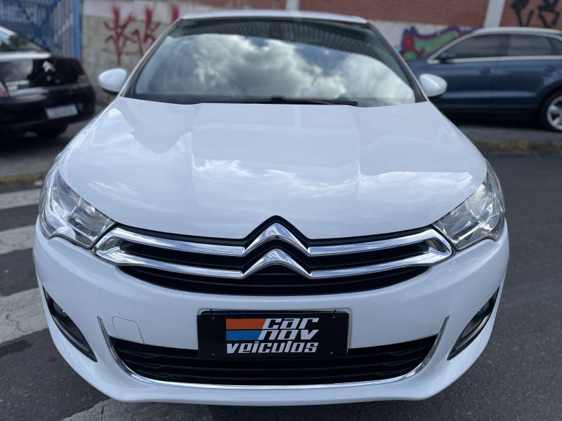 CITROËN - C4 LOUNGE - 2017/2018 - Branca - R$ 59.900,00