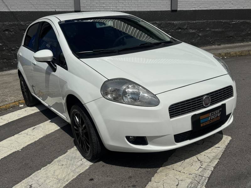 FIAT - PUNTO - 2012/2012 - Branca - R$ 35.900,00
