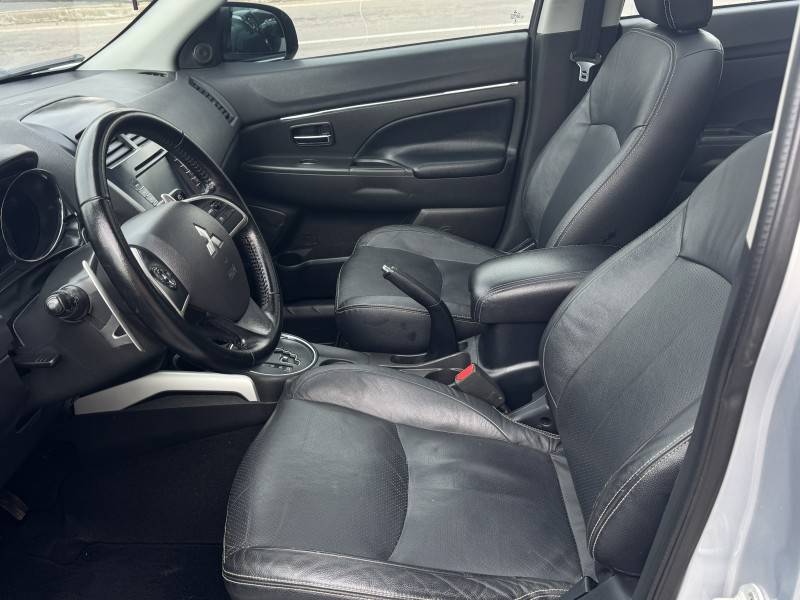 MITSUBISHI - ASX - 2015/2015 - Prata - R$ 78.900,00