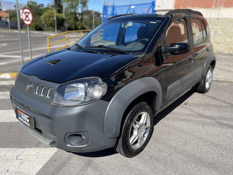 FIAT - UNO - 2011/2012 - Preta - R$ 26.900,00