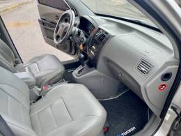 HYUNDAI - TUCSON - 2009/2010 - Prata - R$ 42.900,00
