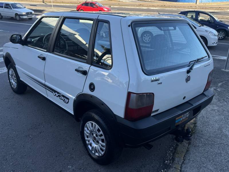 FIAT - UNO - 2012/2012 - Branca - R$ 24.900,00