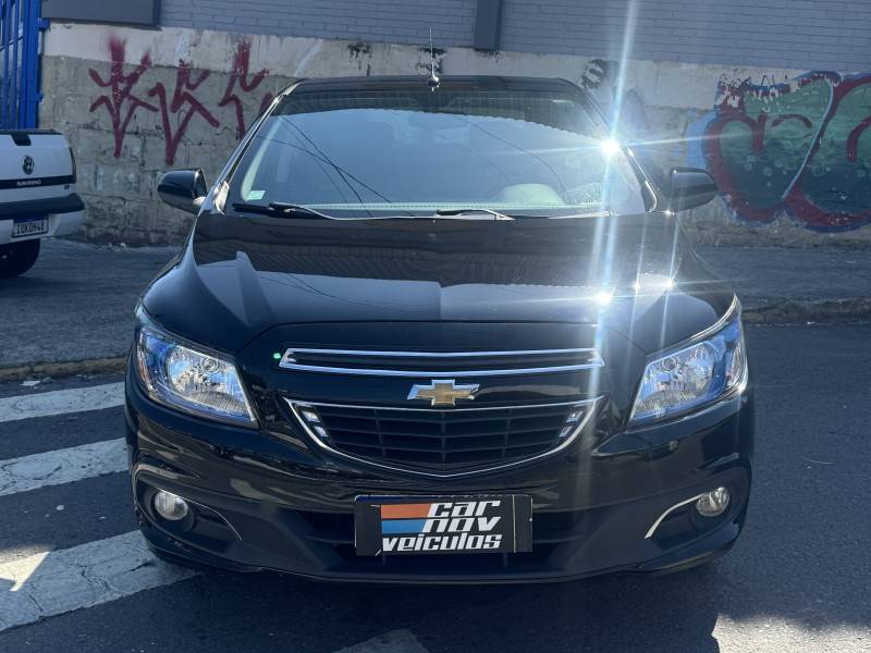 CHEVROLET - PRISMA - 2014/2014 - Preta - R$ 51.900,00