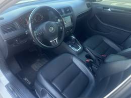 VOLKSWAGEN - JETTA - 2014/2014 - Branca - R$ 71.900,00