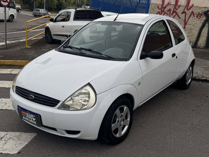 FORD - KA - 2004/2004 - Branca - R$ 14.900,00