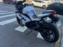 KAWASAKI - NINJA 300 - 2014/2015 - Branca - R$ 23.900,00