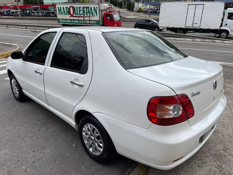 FIAT - SIENA - 2006/2006 - Branca - R$ 21.900,00