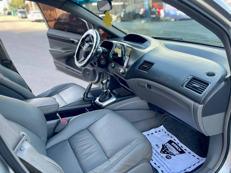 HONDA - CIVIC - 2011/2011 - Prata - R$ 53.900,00