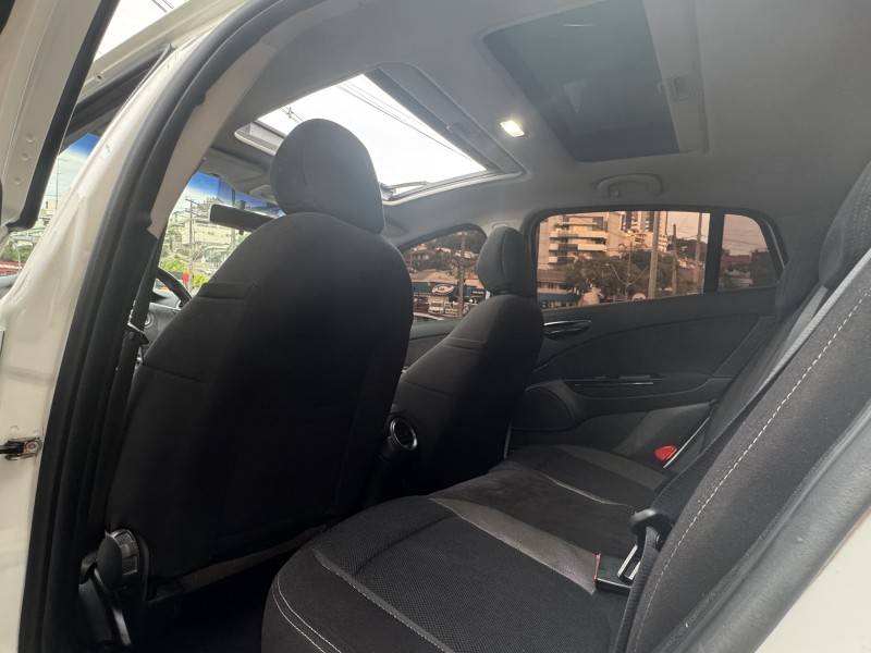 FIAT - BRAVO - 2013/2013 - Branca - R$ 49.900,00