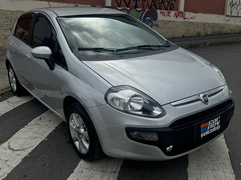 FIAT - PUNTO - 2013/2013 - Prata - R$ 39.900,00