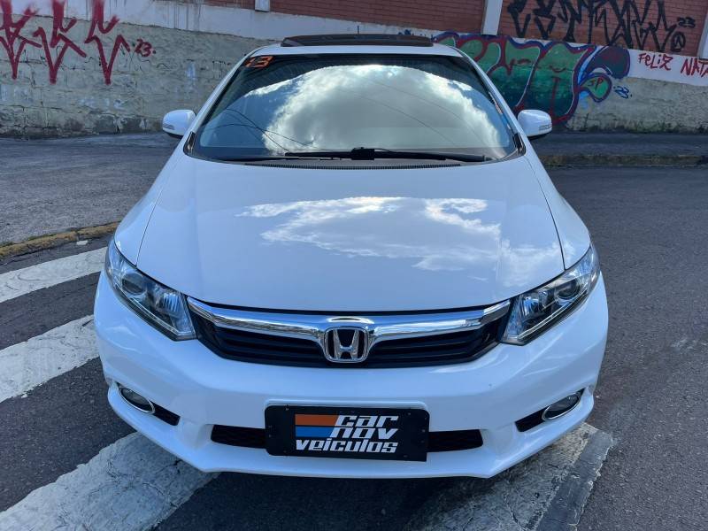 HONDA - CIVIC - 2012/2013 - Branca - R$ 76.900,00