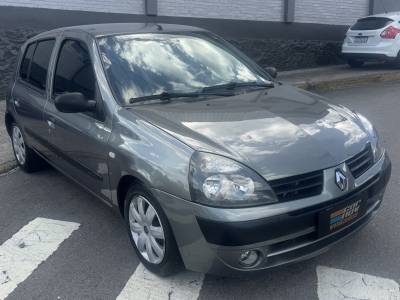 RENAULT - CLIO - 2006/2006 - Cinza - R$ 22.900,00