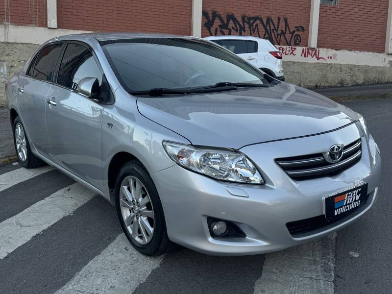 TOYOTA - COROLLA - 2009/2009 - Prata - R$ 57.900,00