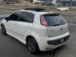 FIAT - PUNTO - 2013/2013 - Branca - R$ 47.900,00