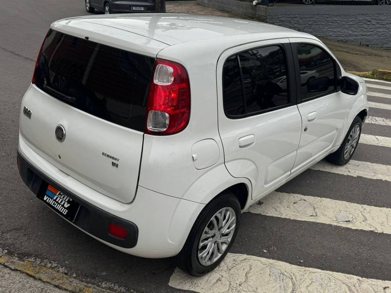 FIAT - UNO - 2013/2013 - Branca - R$ 33.900,00