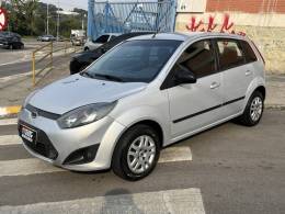 FORD - FIESTA - 2013/2014 - Prata - R$ 25.500,00