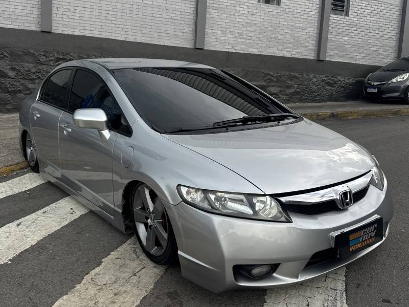 HONDA - CIVIC - 2009/2009 - Prata - R$ 53.900,00