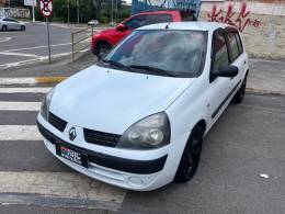 RENAULT - CLIO - 2003/2004 - Branca - R$ 14.900,00