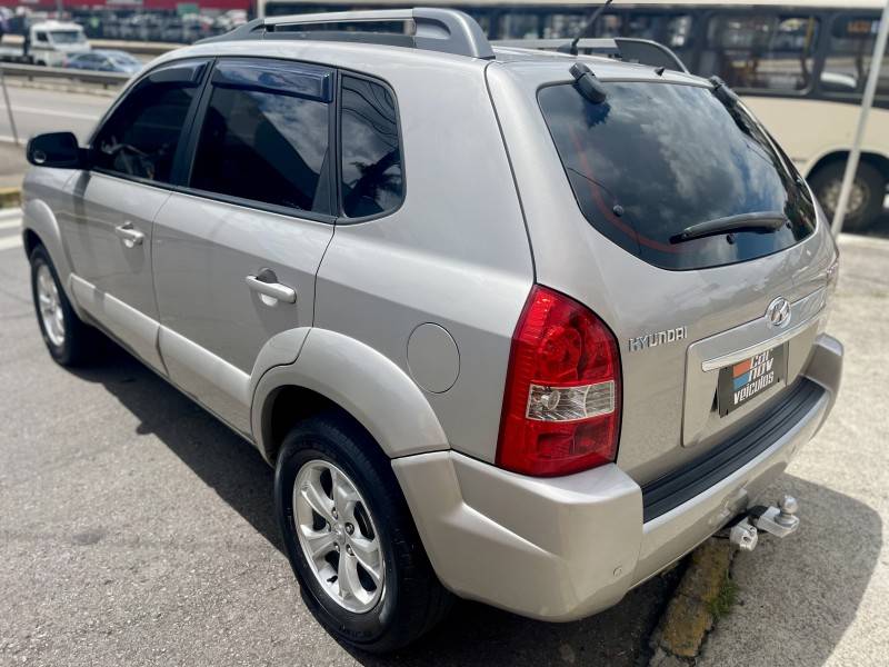 HYUNDAI - TUCSON - 2009/2010 - Prata - R$ 42.900,00
