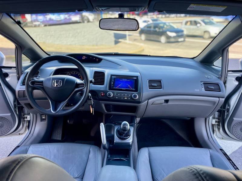 HONDA - CIVIC - 2008/2008 - Prata - R$ 47.900,00