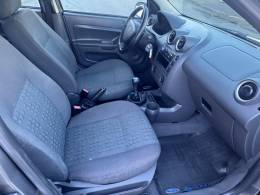 FORD - FIESTA - 2004/2004 - Cinza - R$ 16.900,00