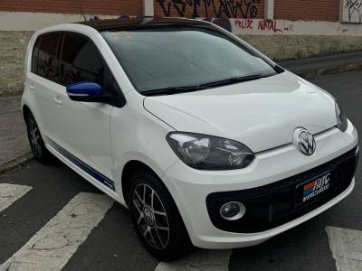 VOLKSWAGEN - UP - 2017/2017 - Branca - R$ 59.900,00