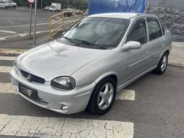 CHEVROLET - CORSA - 2002/2002 - Prata - R$ 18.900,00