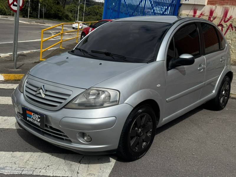 CITROËN - C3 - 2003/2003 - Prata - R$ 19.900,00