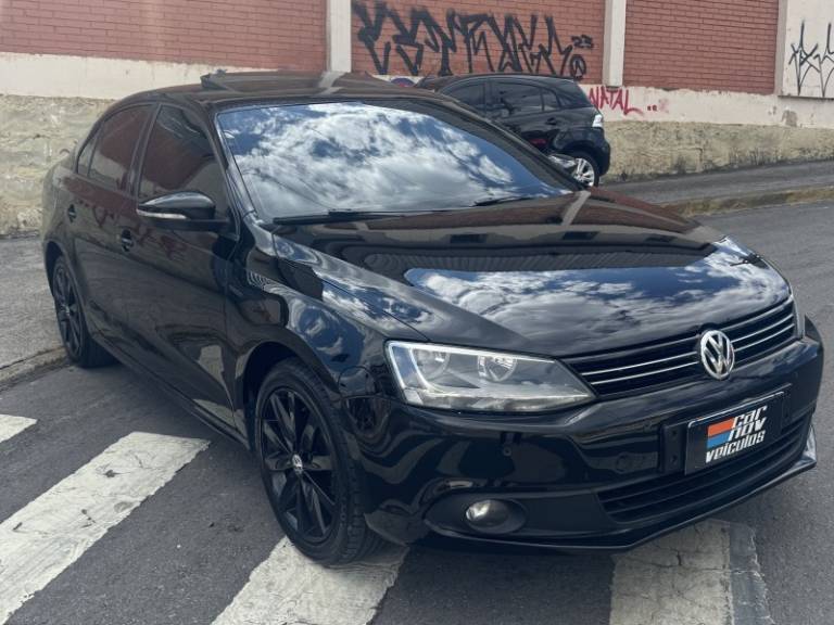 VOLKSWAGEN - JETTA - 2014/2014 - Preta - R$ 71.900,00